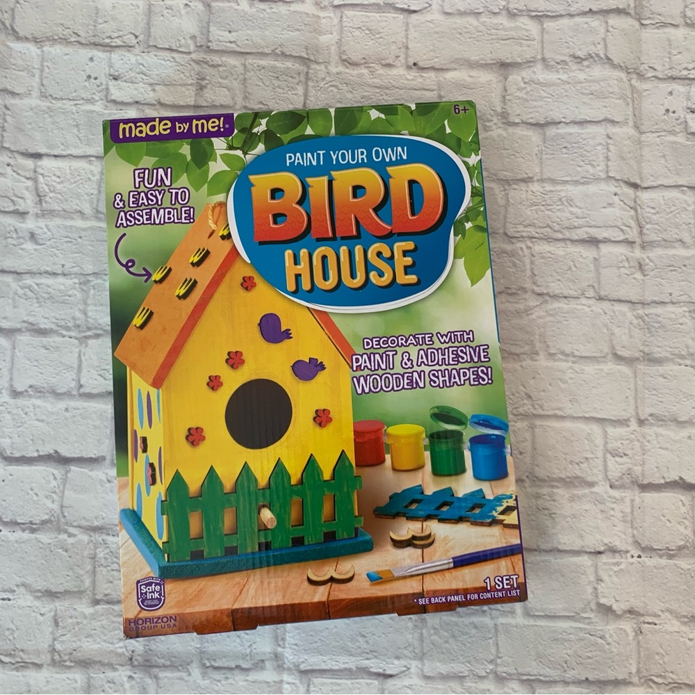 Made by Me Paint Your Own Birdhouse Kit. Great holiday gifting!